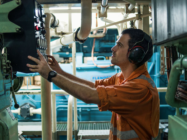 industries-maritime-3