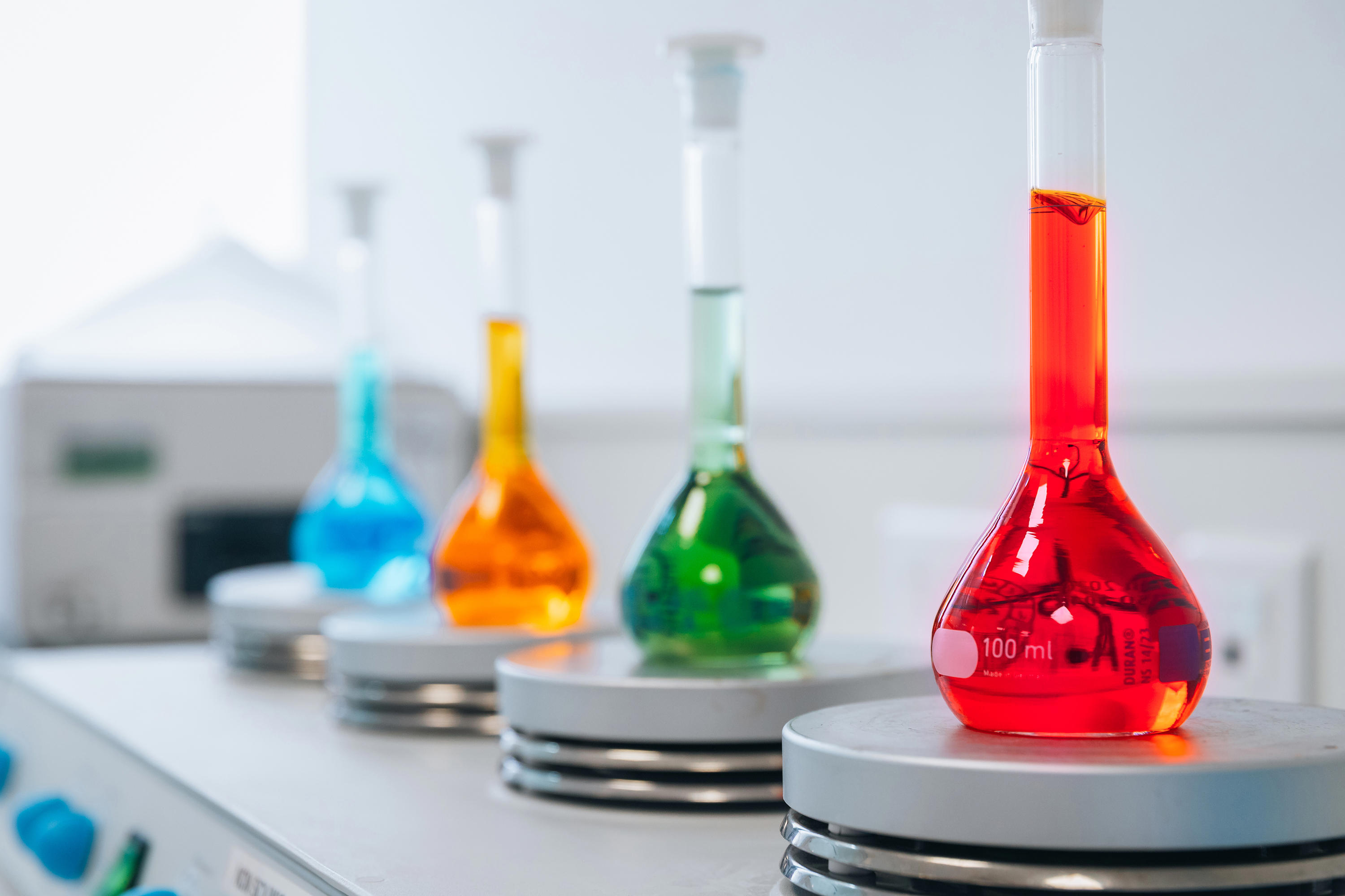 beakers-in-color